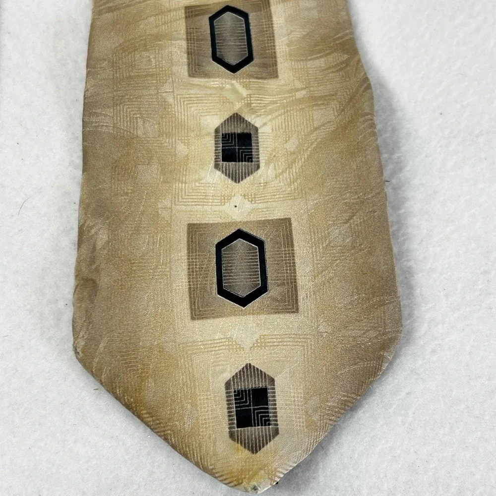 Palazzi Studio Mens Silk Tie Tan‎ Geometric Pattern CorpGore Preppy